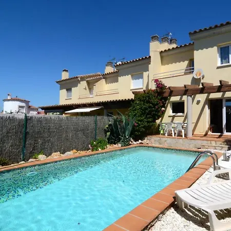 Fluvia 32 A Villa *