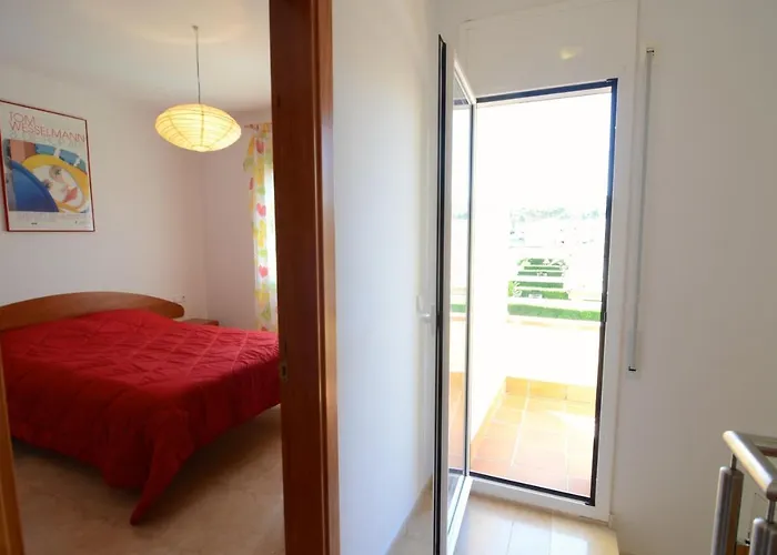 Vila Fluvia 32 A *